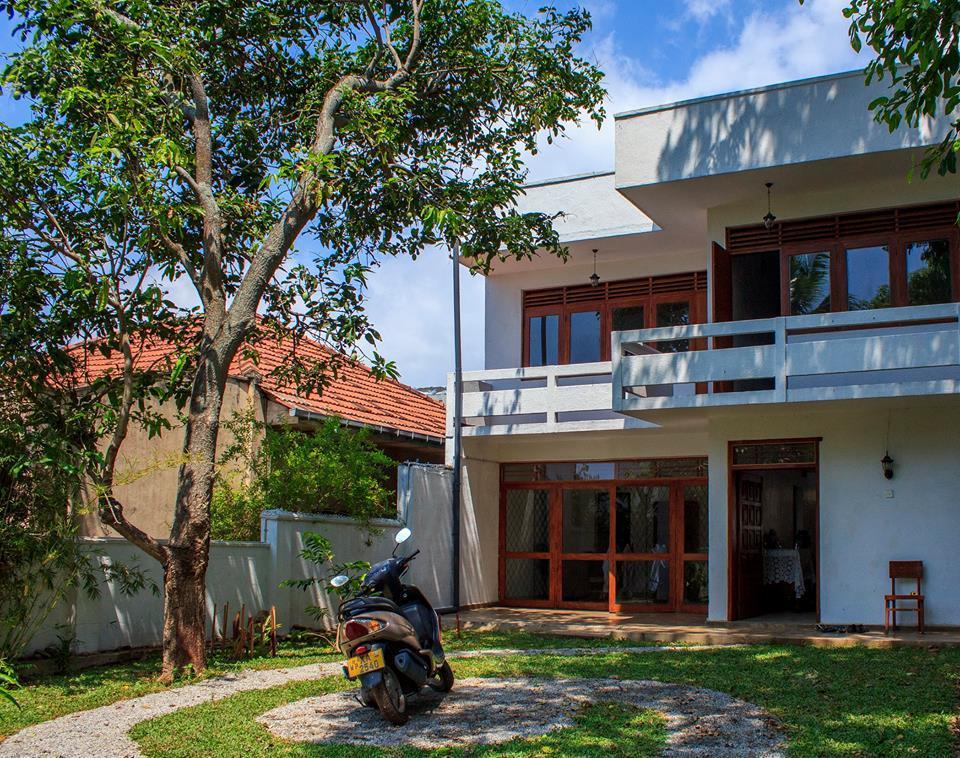 The Vintage Club Hostel Dehiwala-Mount Lavinia Eksteriør bilde